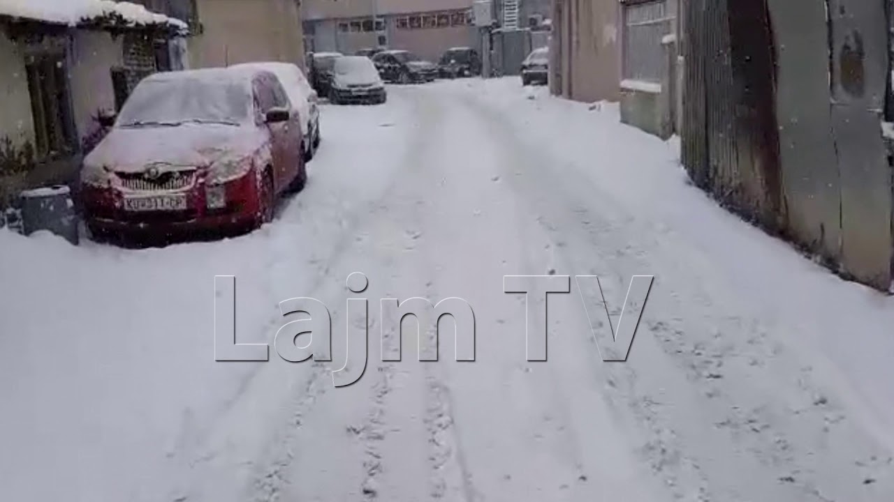 Kumanova mbulohet nga bora, autoritetet në gjumë