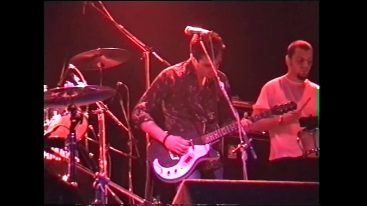 The Earthbound live at Rodon Club