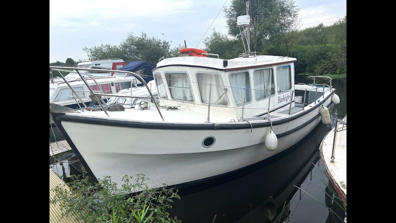 For Sale: 1996 Seamark 26 Fishing Boat