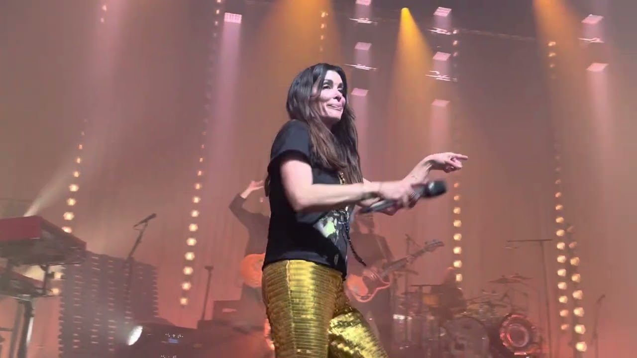 Jenifer - Au soleil - live- Nice Palais Nikaïa 01/04/23