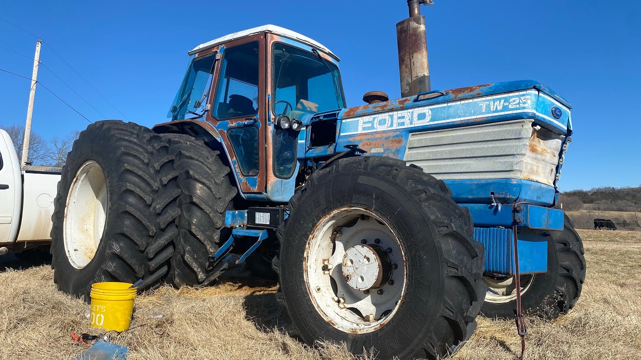 ЗАВЕДЕТСЯ ЛИ ОНО??? Огромный Ford TW-25!!! #трактор #подписка #ford #дизель #youtube