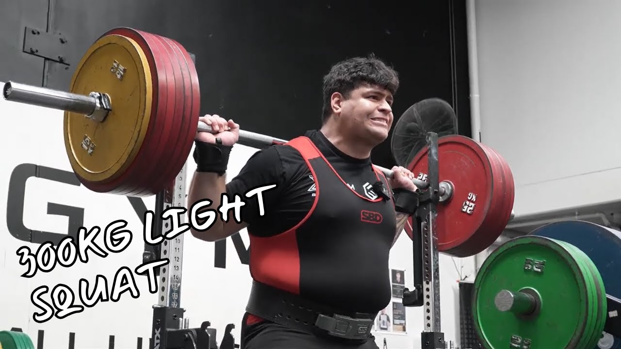 Rangi's 300KG LIGHT SQUAT?! #squat #powerlifting