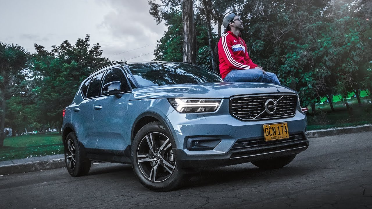 Así es como el nuevo VOLVO XC40 T5 R-DESIGN se maneja solo