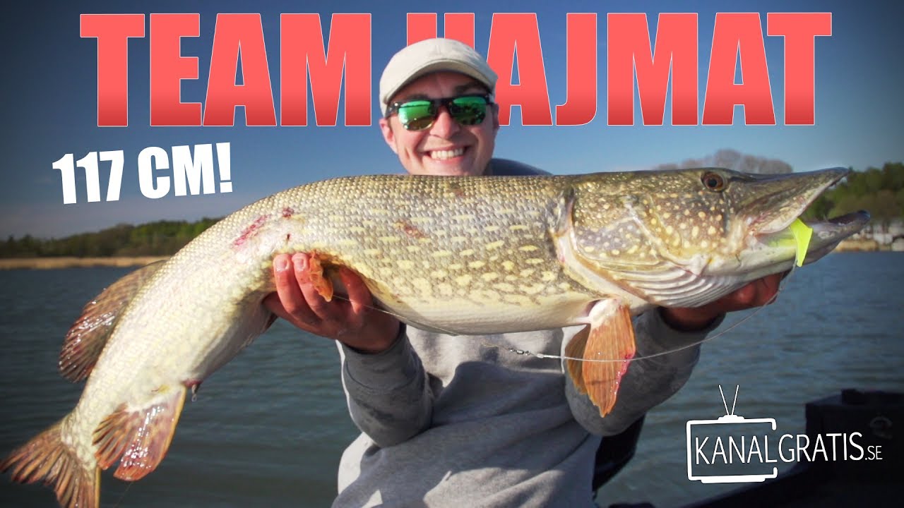 BIG PIKE Surprise in SUPER Shallow Water - TEAM HAJMAT - Part 2/2