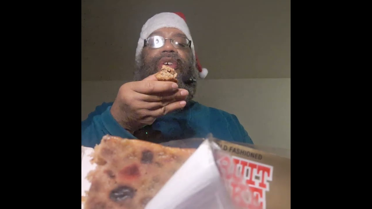 Santa fruitcake mukbang