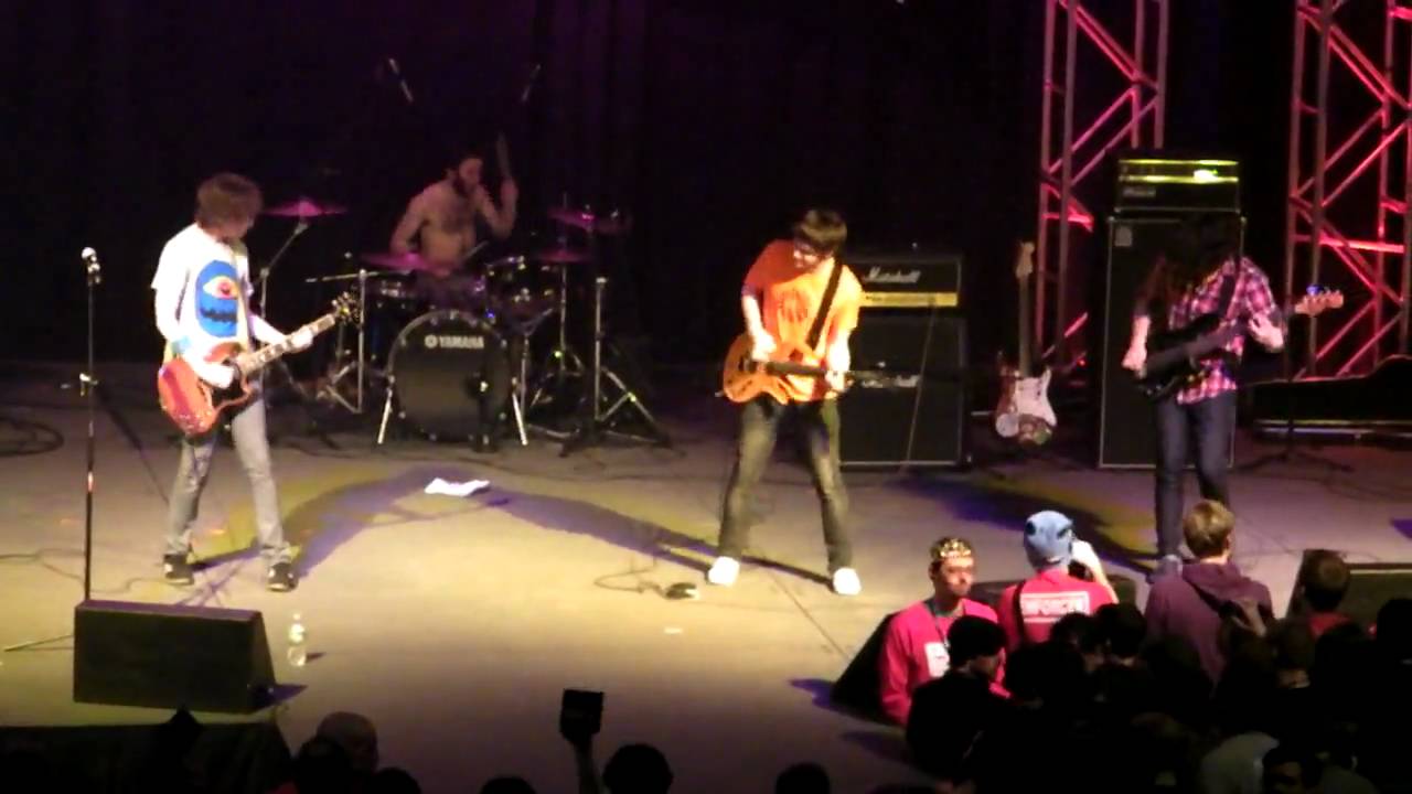 Mermaid - Anamanaguchi Live at PAX East 3/26/10