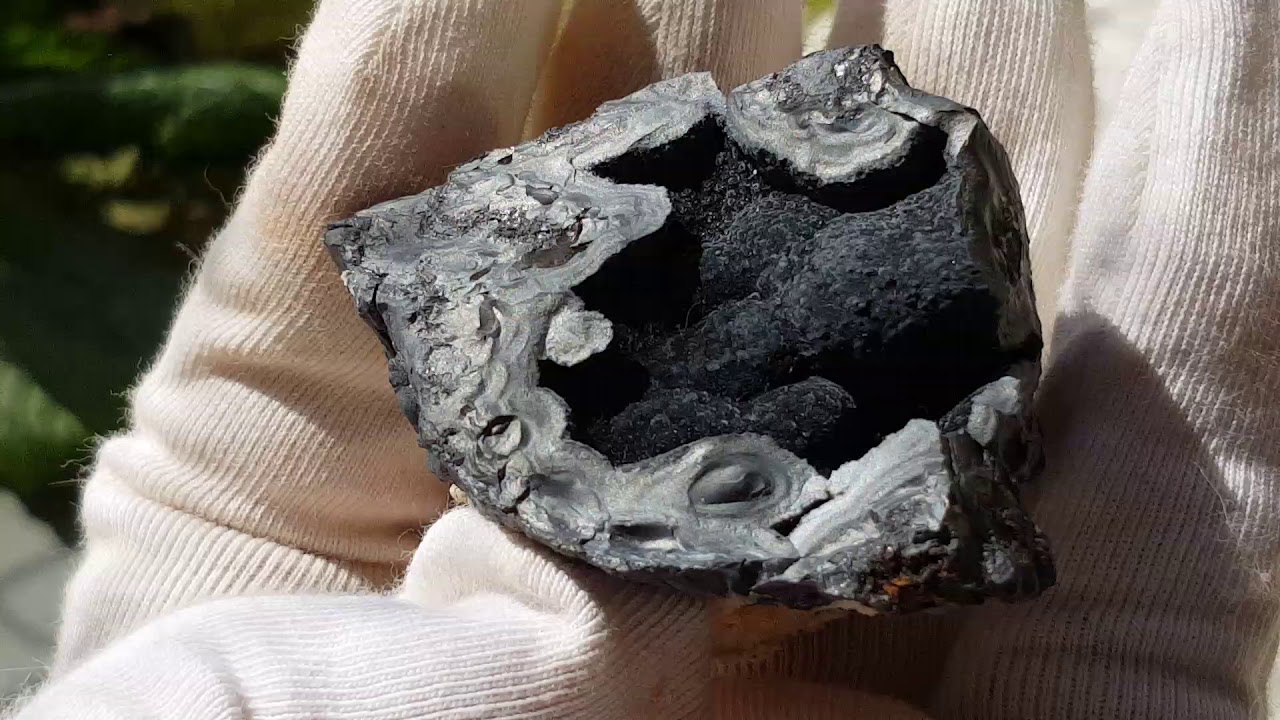 Pyrolusite with Psilomelan available on