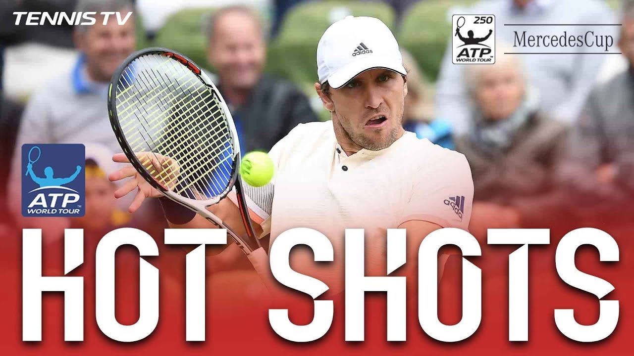 Hot Shot: Zverev's Fast Hands Foil Federer Stuttgart 2018