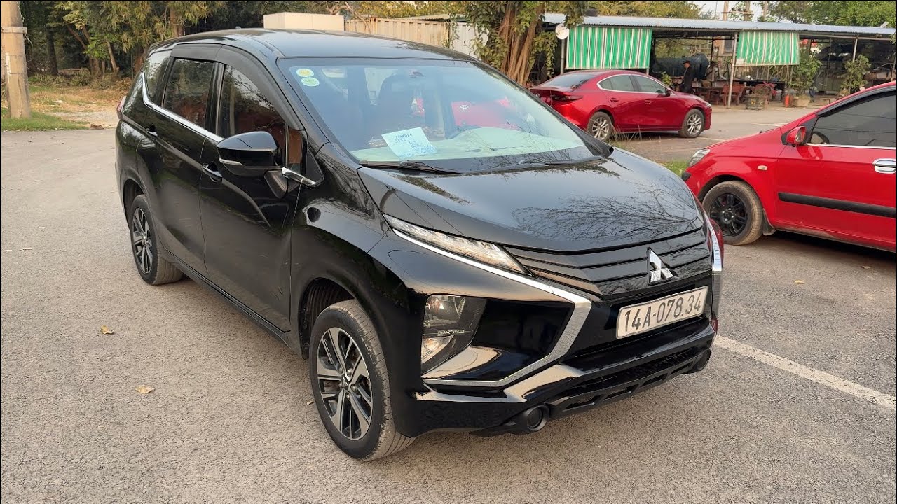 XPANDER 2019 thật đẹp cho ae ở hơn 300tr. Xe gia đình chạy 9v km máy số Zin, lh 0966880665