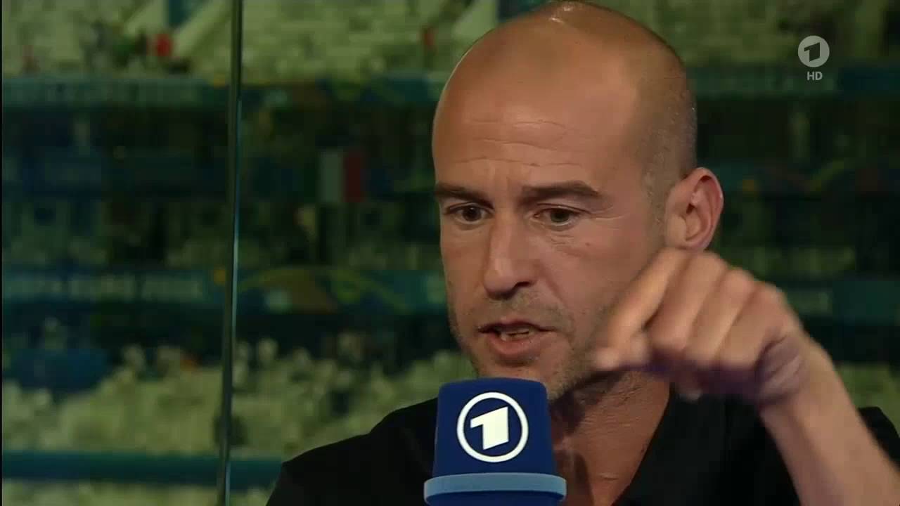 EURO2016 - Deutschland vs. Italien 02.07.2016 - Mehmet Scholl im Interview nach dem Spiel
