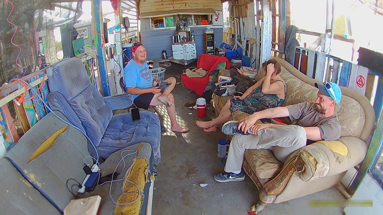 V0016 Slab City Laughing Dog Cafe
