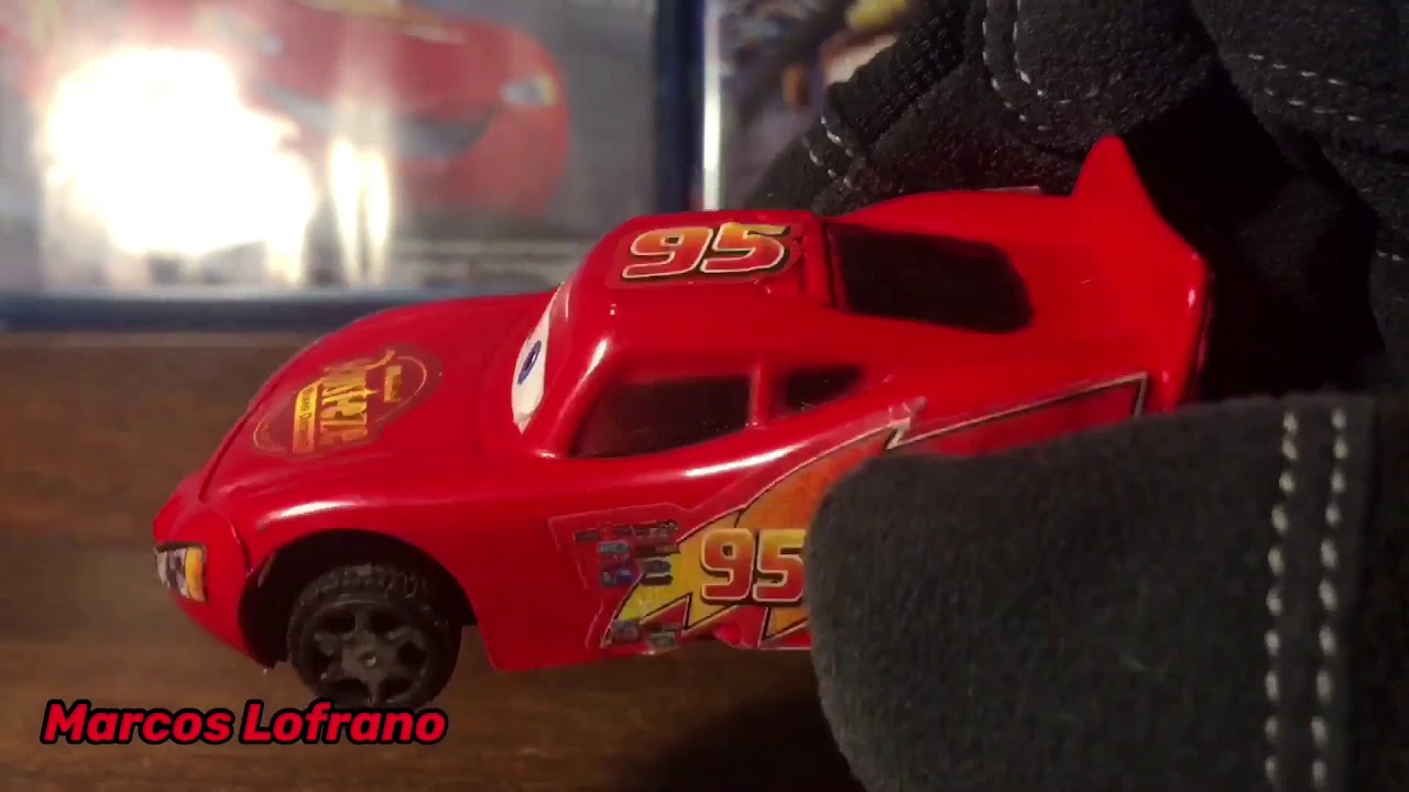 Disney Pixar Cars - Truchon review de Mate, Rayo y Strip Wheathers a fricci&oacute;n