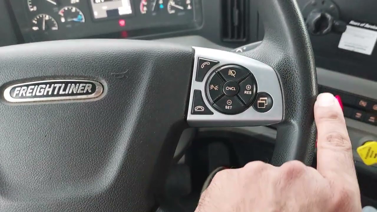 FREIGHTLINER.     Ajustar Ralent&iacute;,Evitar apagado de motor