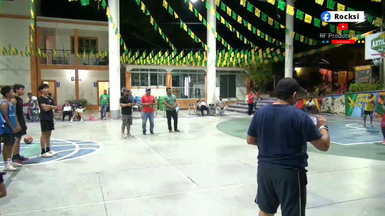 Últimos partidos en el torneo de basquetbol en San José de Gracia Totolapam Oaxaca