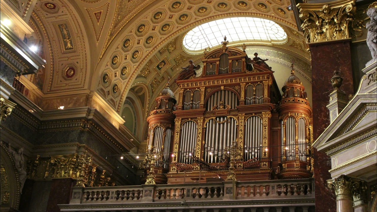 Charpentier's Te Deum Prelude - St. Stephen's Basilica