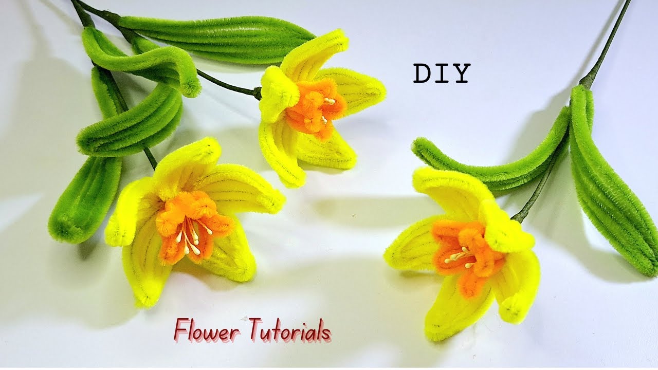 How to Make Pipe Cleaner Flowers - Easy Craft Tutorials