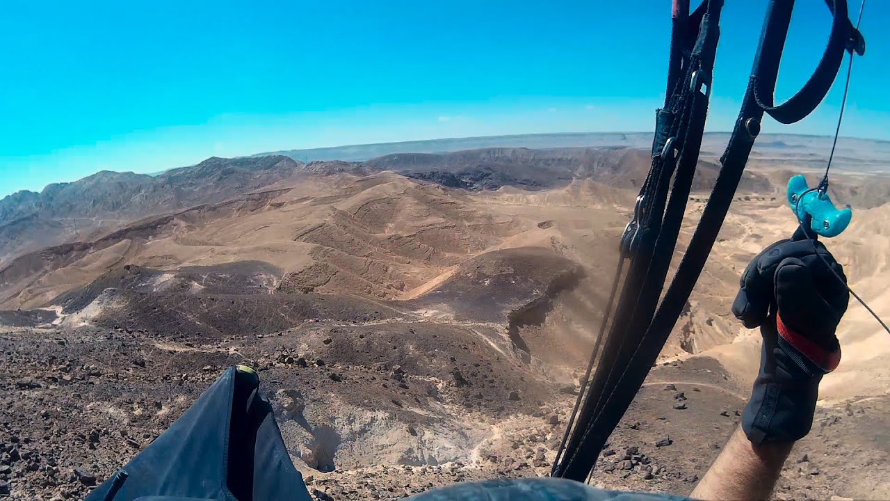 Paragliding Saharonim Mountain, Makhtesh Ramon, Israel טיסה במצנח רחיפה מהר סהרונים, מכתש רמון