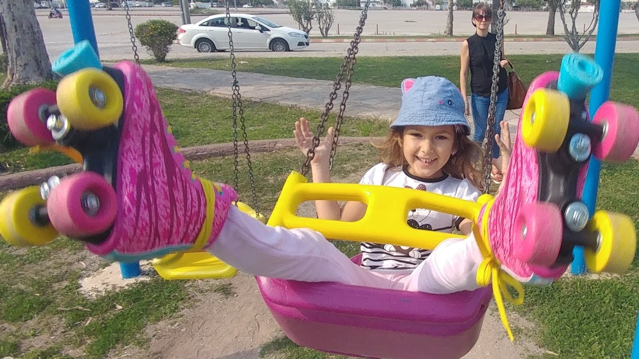 Parkta paten kaymaca, eğlenceli &ccedil;ocuk videosu