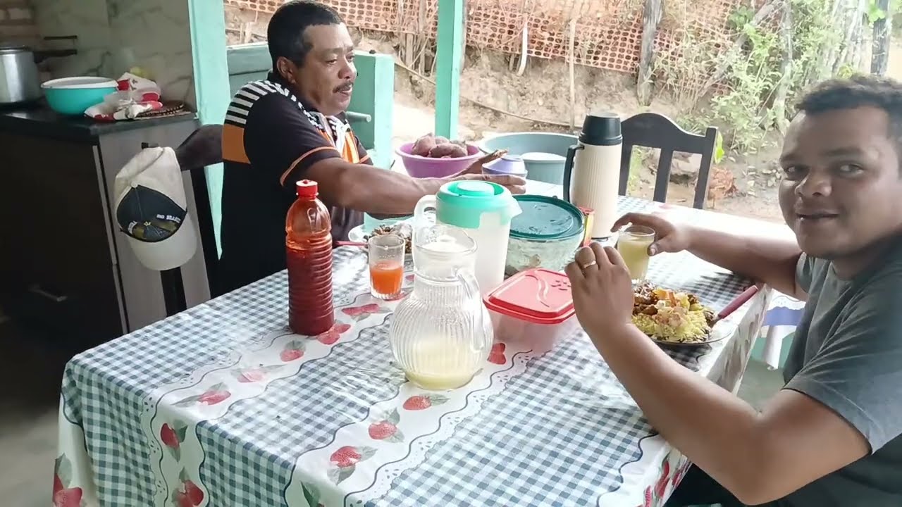 FOMOS COLHER MAIS BATATA PRA VENDER + APÓS O ALMOÇO COLHEITA DE ACEROLA 