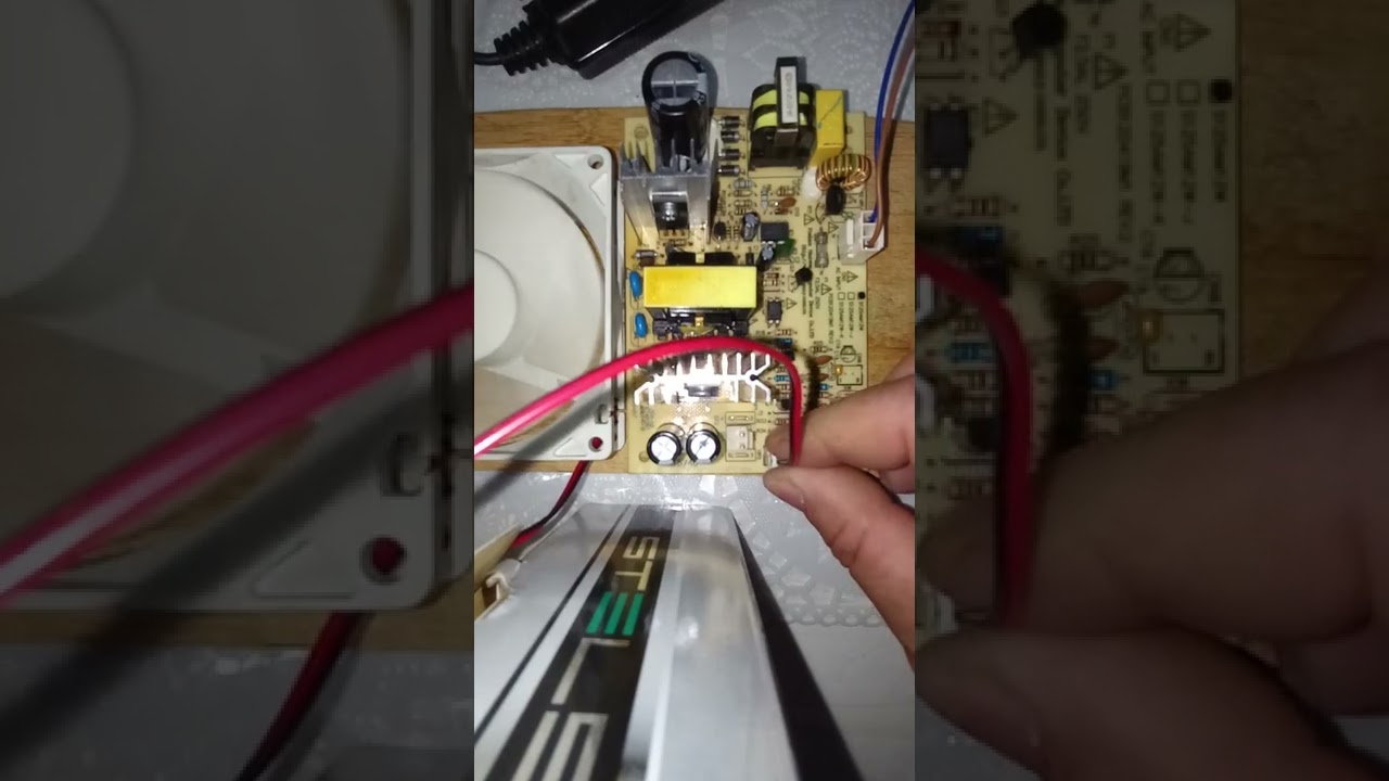 Teste de funcionamento da placa eletrônica do purificador Eletrolux PE11B.