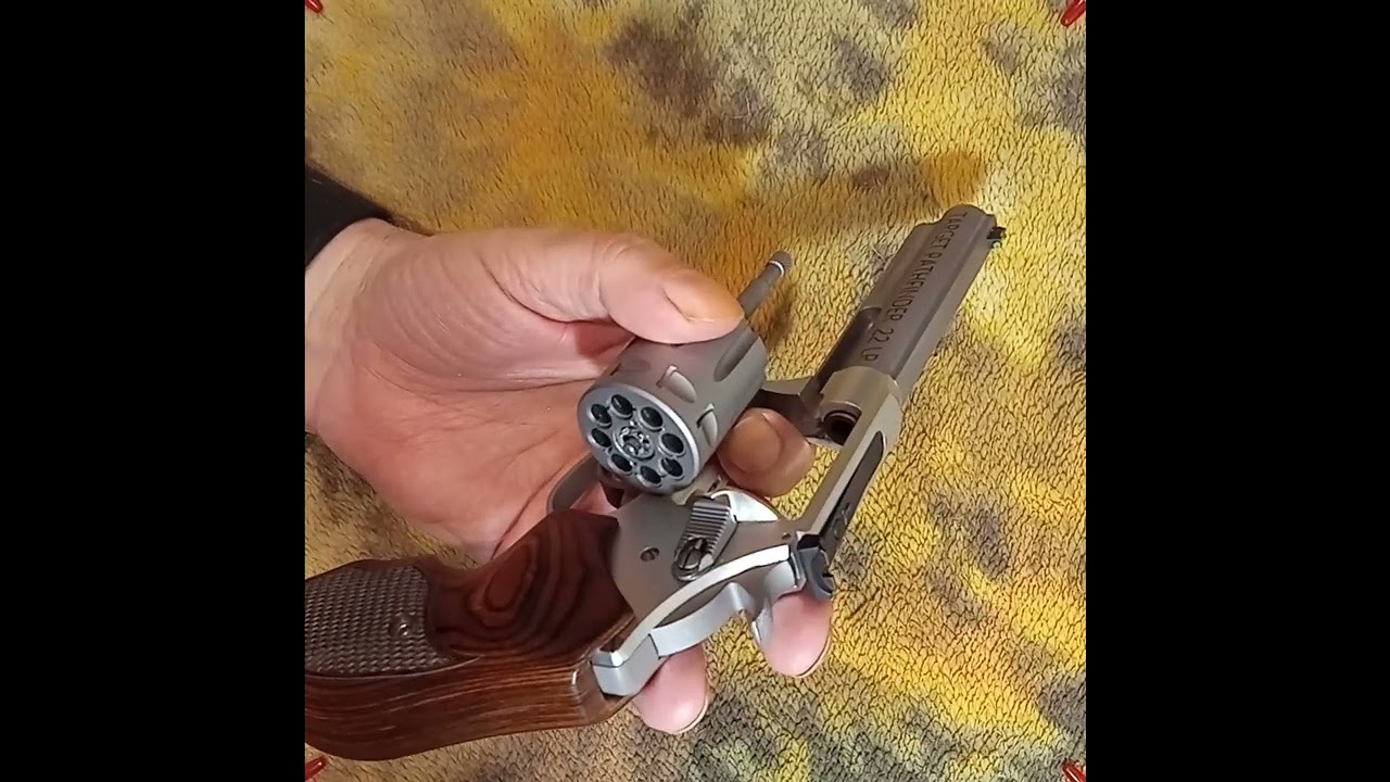 Charter Arms Target Pathfinder 8 shot 22lr 4 inch barrel