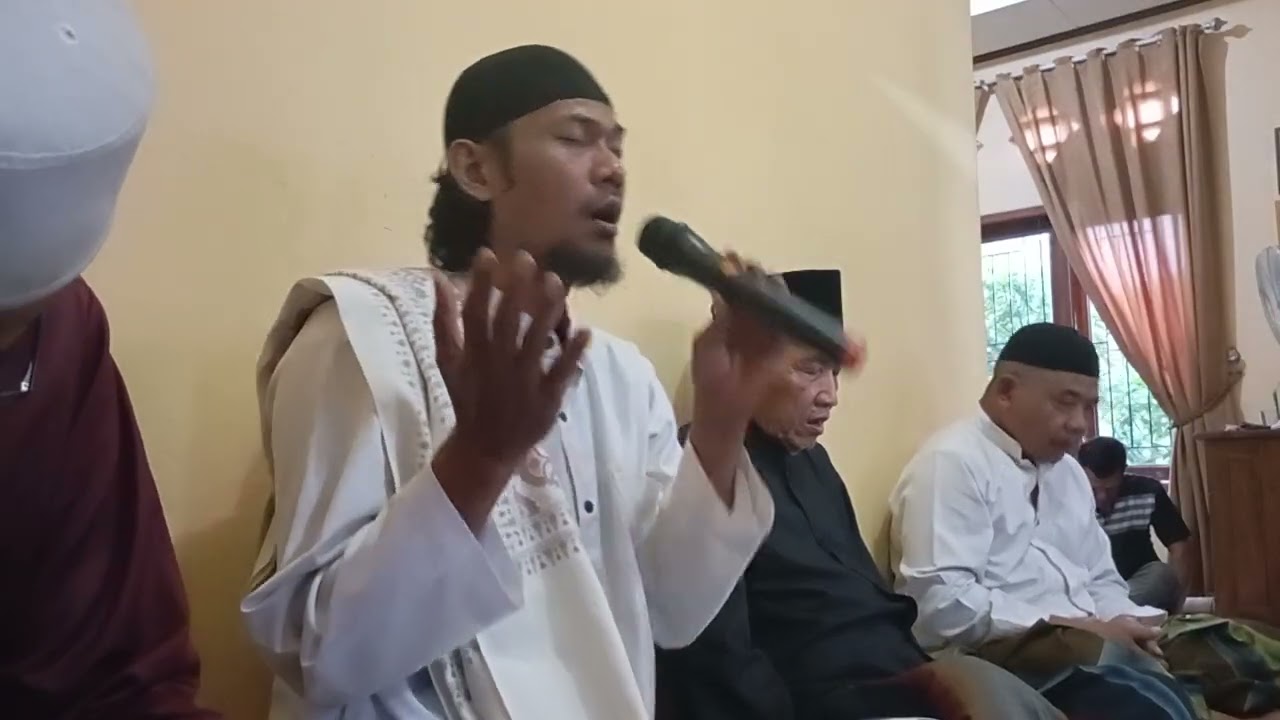 DZIKIR TAHLIL ,TAHMID DI ACARA 1TAHUN NYA ATAS MENINGGAL NYA ALM IBU TOTO