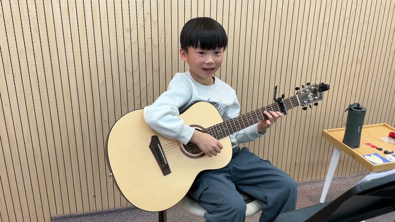 아이유 '너의 의미' 초2 수강생 기타연주🎸, 펠리즈 기타교습소