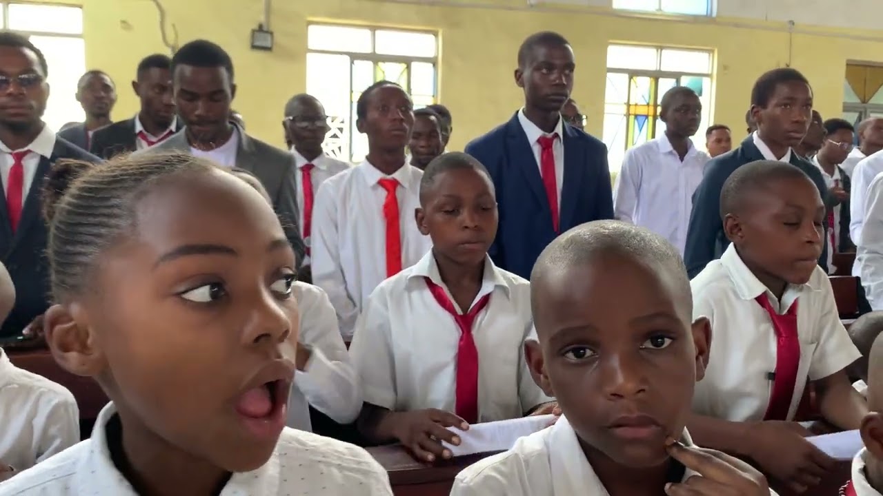 Agnus dei Lionel Menguina by choeur de la chapelle Goma