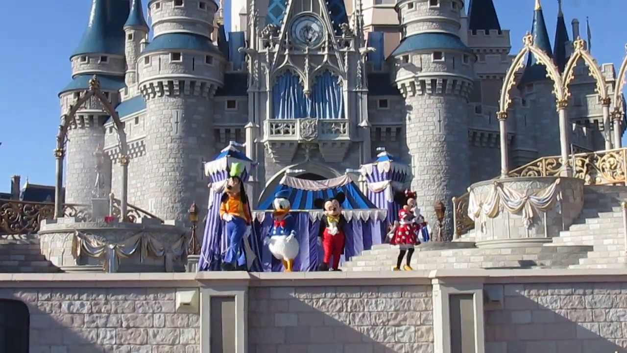 Disney World Orlando Florida - Dream Along With Mickey Full Performance