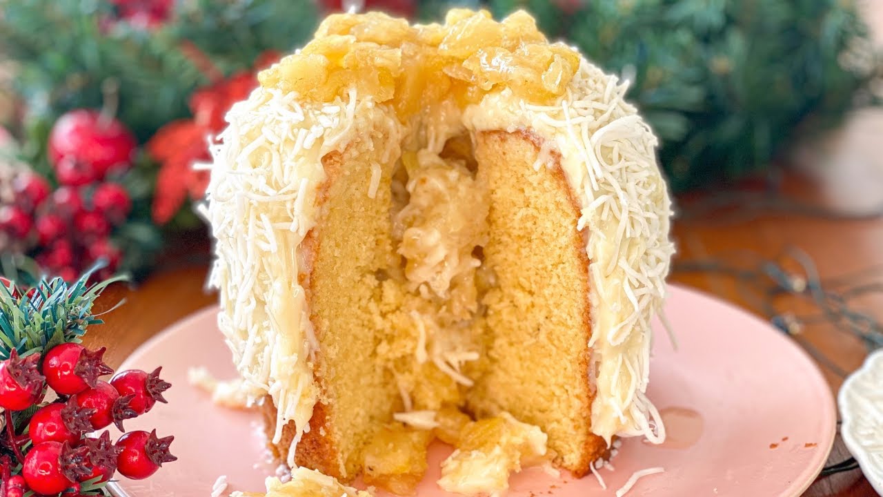 BOLOTONE GELADO DE ABACAXI COM COCO  - bolo gelado para o natal