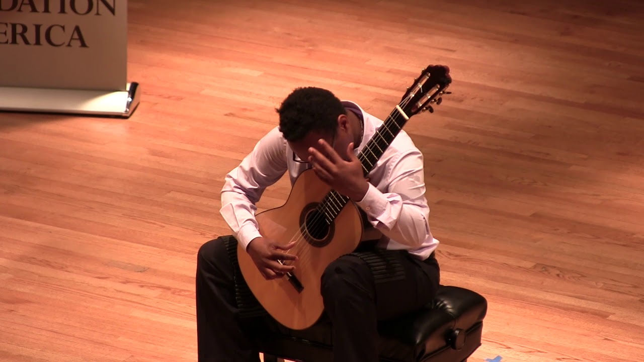 2018 ICAC Rose Augustine Grand Prize: Raphaël Feuillâtre (France)