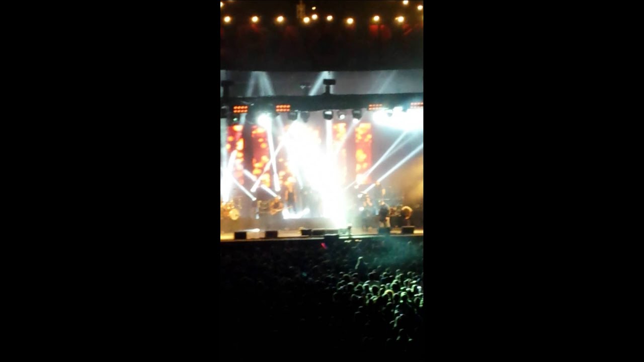 Parachute 2014 - Stan Walker Perfermance