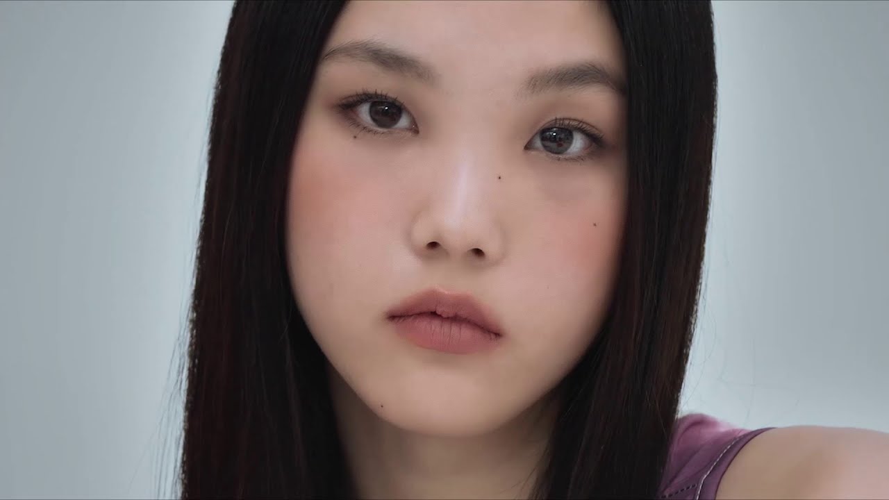 NAMING. FLUFFY POWDER BLUSH HOLD
