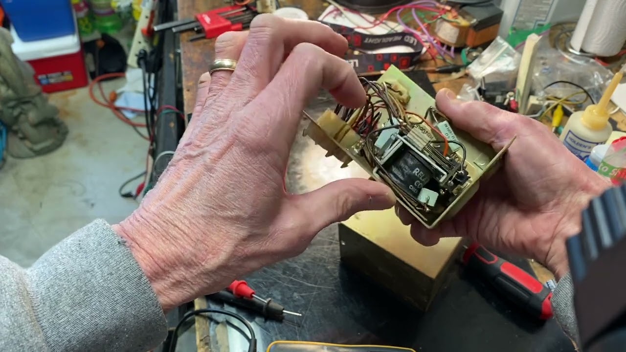 Fixing the 1970's Rockola jukebox