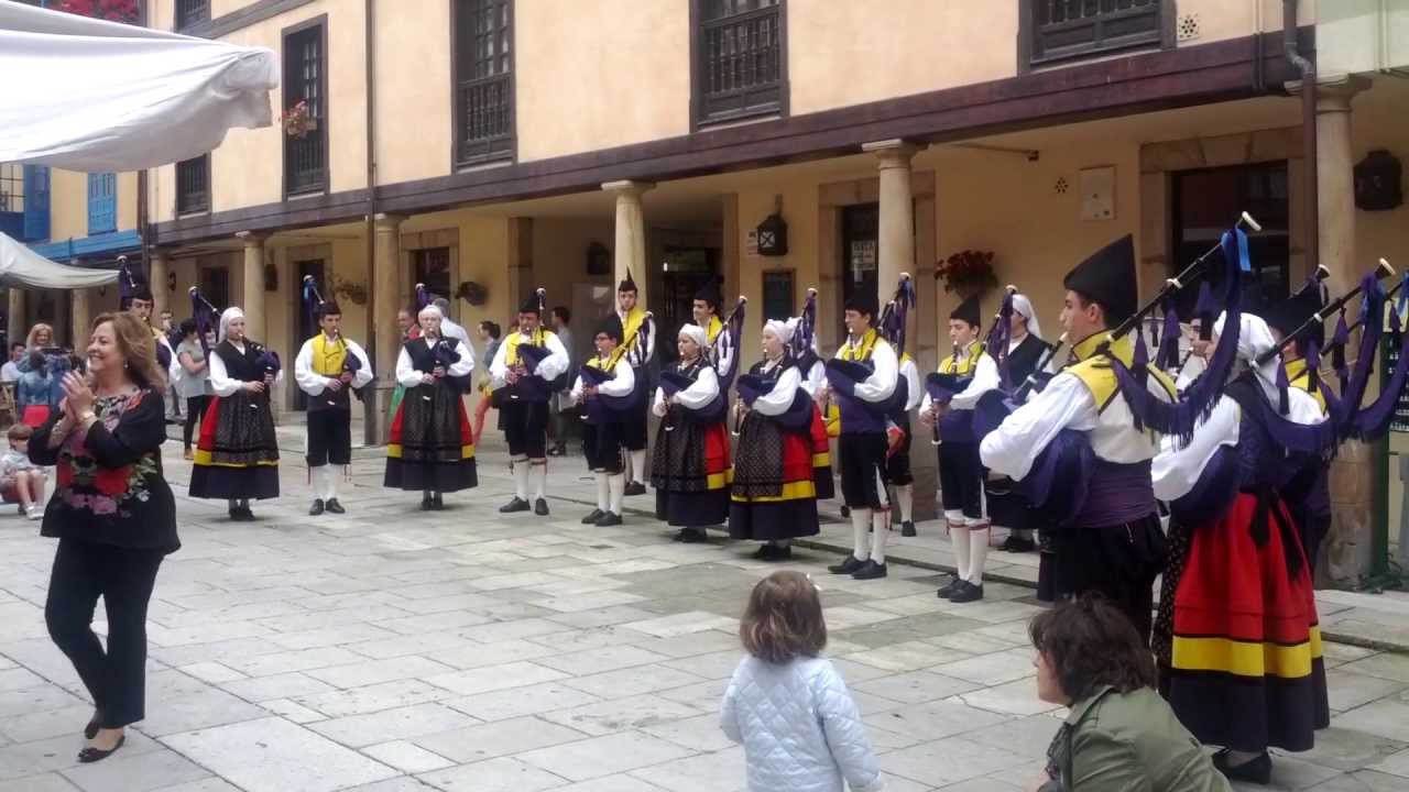 Muñeira de Tormaleo - Banda de gaitas 