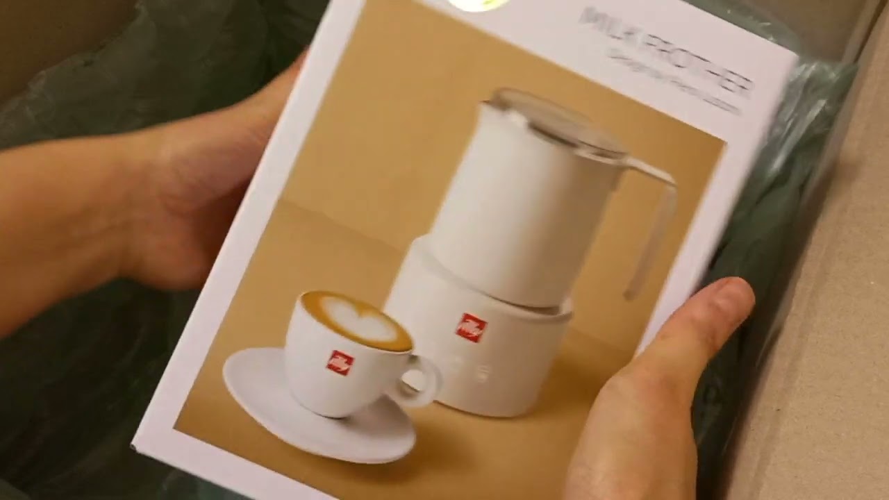 Loose illy's Milk Frother Unboxing