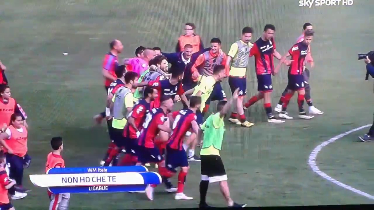 crotone-como 2-0 stagione storica 2015/2016