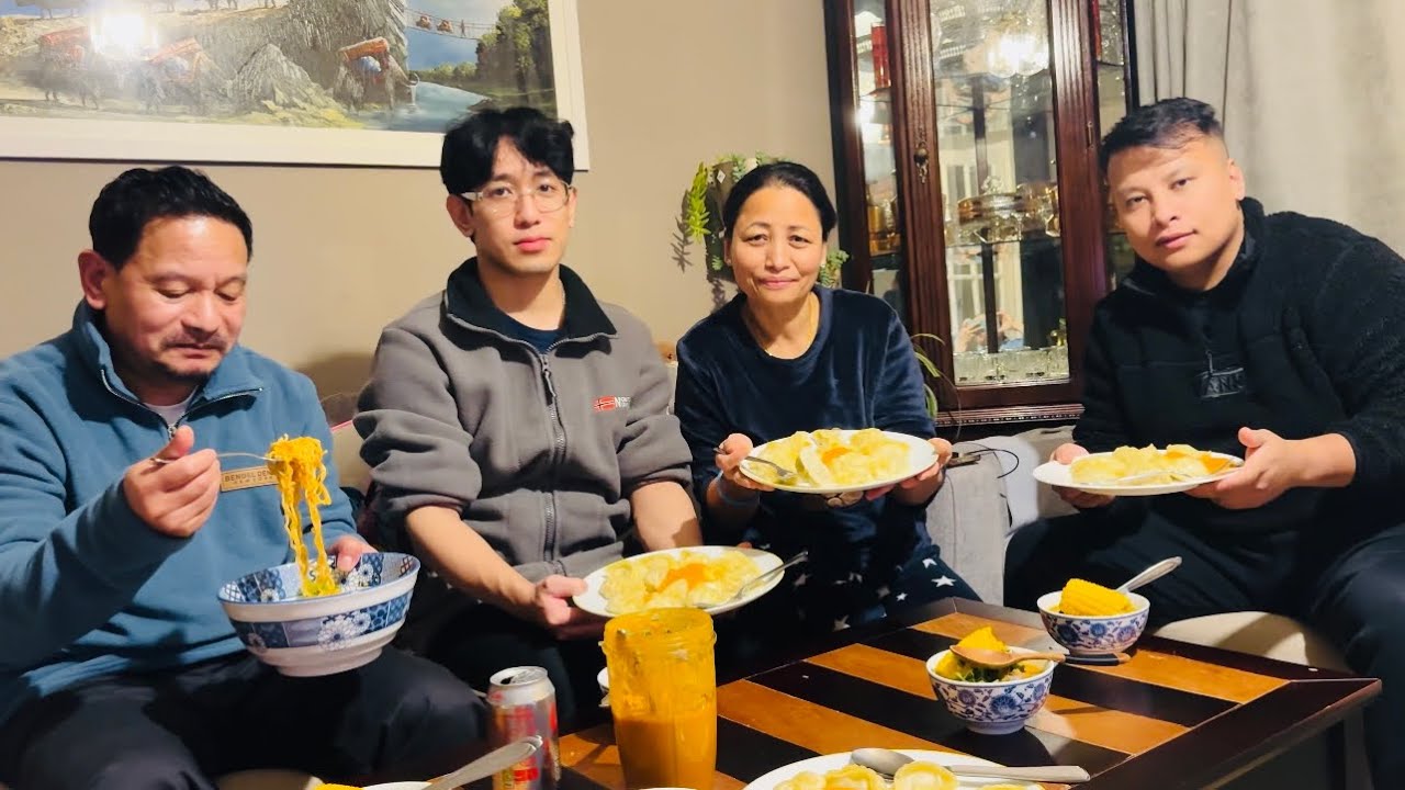 #Thul Dd Ko Ma MoMo Party 😍 /Горячий куриный суп Jadoma Ani MoMo /Uklife /Ismi Grg