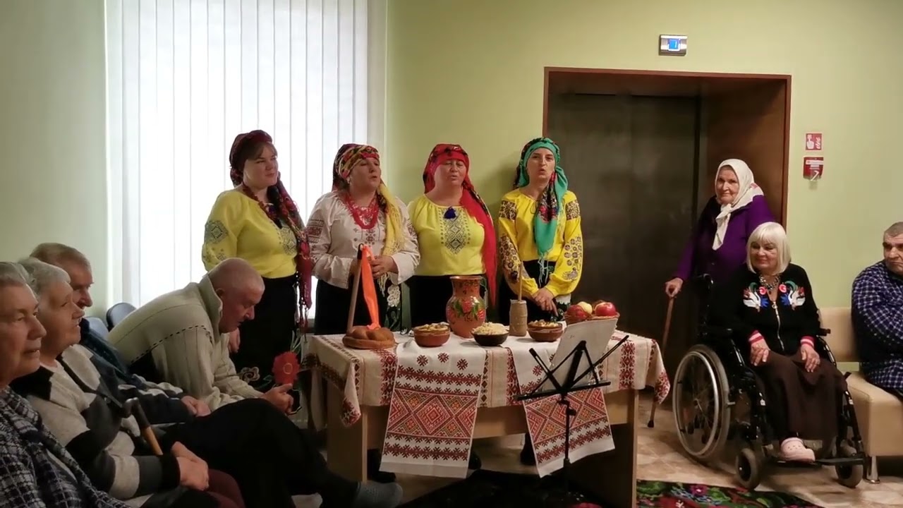 Як ми вечорничили / Виступ колективу 