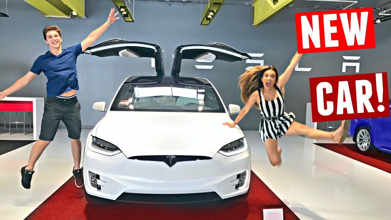 BUYING MY DREAM CAR! Picking Up My Tesla Model X At 19 Years Old (2017)