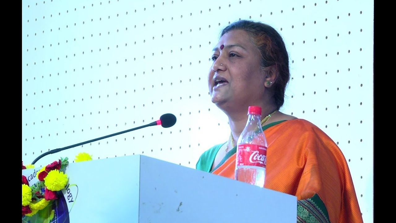 Kavita D Parvatikar Inviting Dignitaries To Stage With Her Welcome Speech In Swaramedha Annual Day