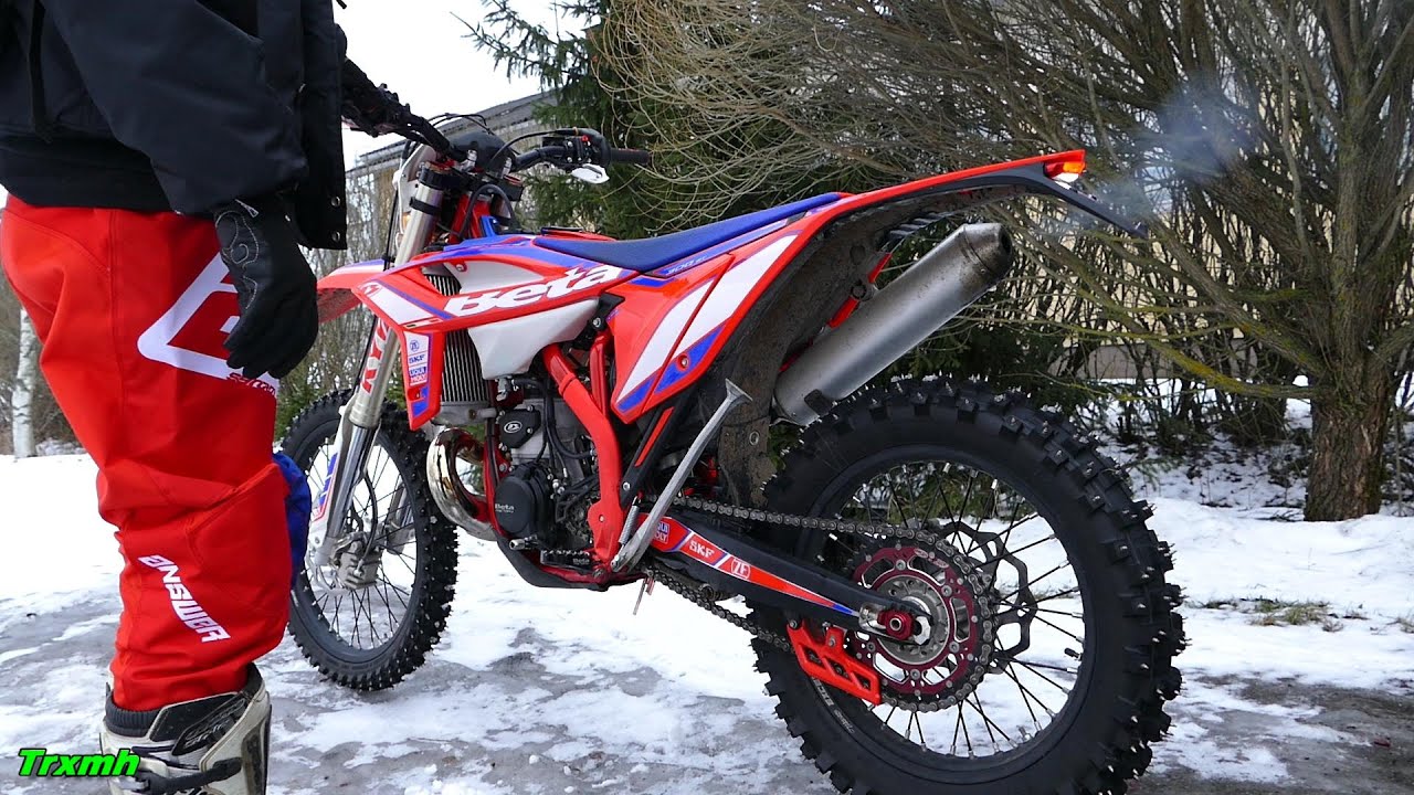 Beta RR300 R 2021 Coldstart and Jumps