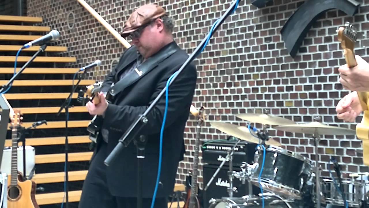 Blues: Crazy Chris Kramer [Live Garbsen 2011] Guitar