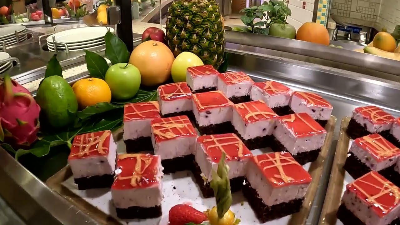 Komplettes Mittags Buffet Markt Restaurant (4K) | AIDA Nova 10-2022 | FreuZeitPark