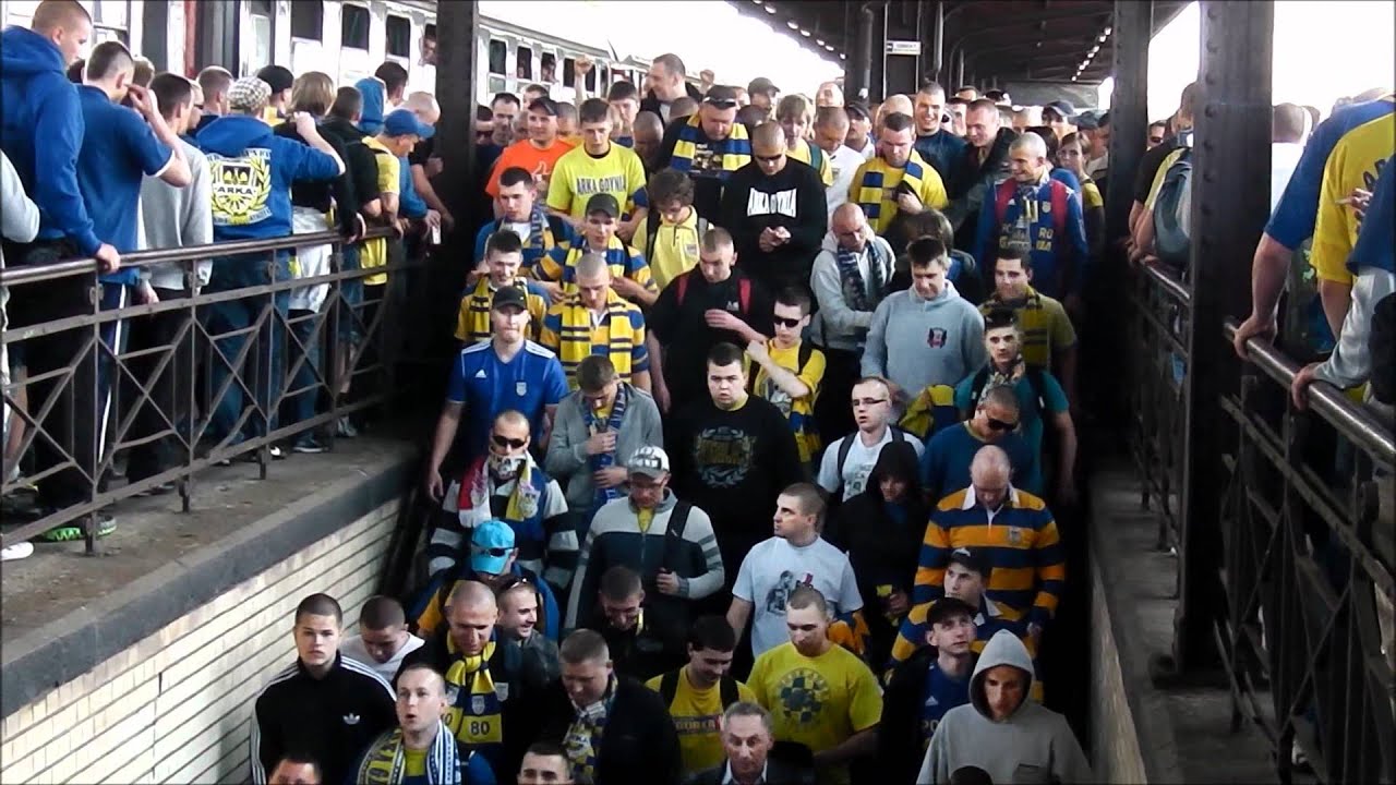 Przyjazd kibic&oacute;w Arki Gdynia do Bydgoszczy