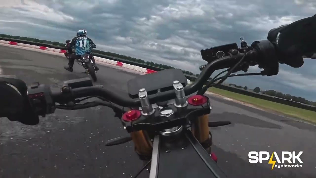 Racing the Javelin Mini at TEF1 Atlantic Rave