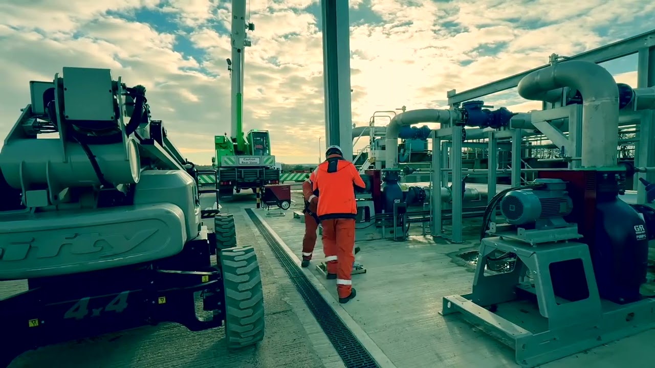 Broadholme Crane Installation 