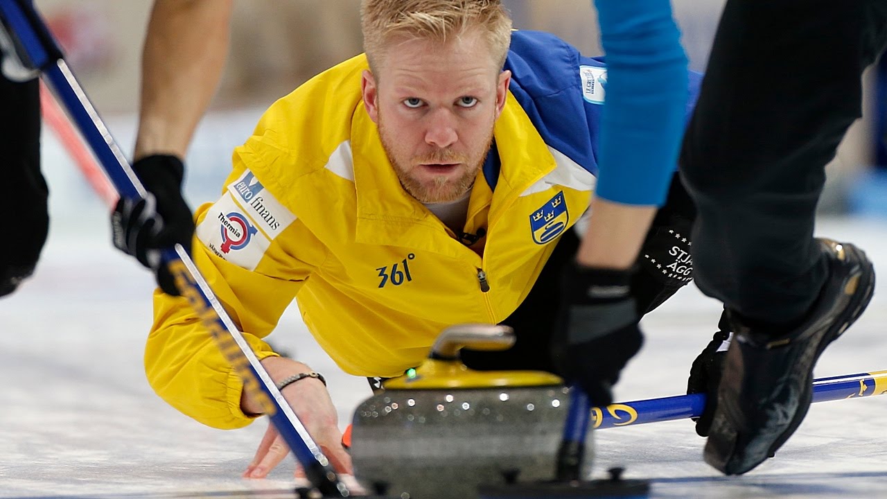 CURLING: SWE-NOR World Men's Chp 2015 - Draw 8