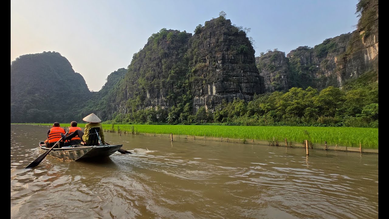 Vietnamem  od severu k jihu 2025
