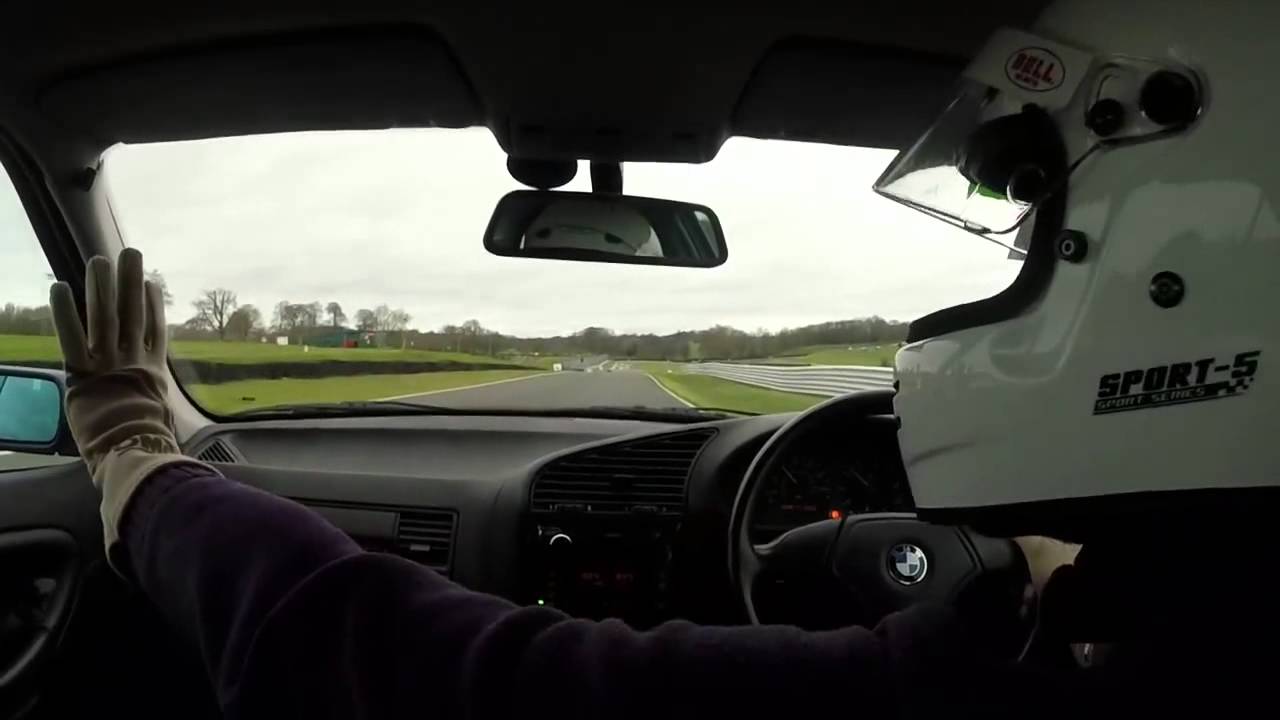 BMW E36 328i - Oulton Park Island chasing Elises 19/02/16